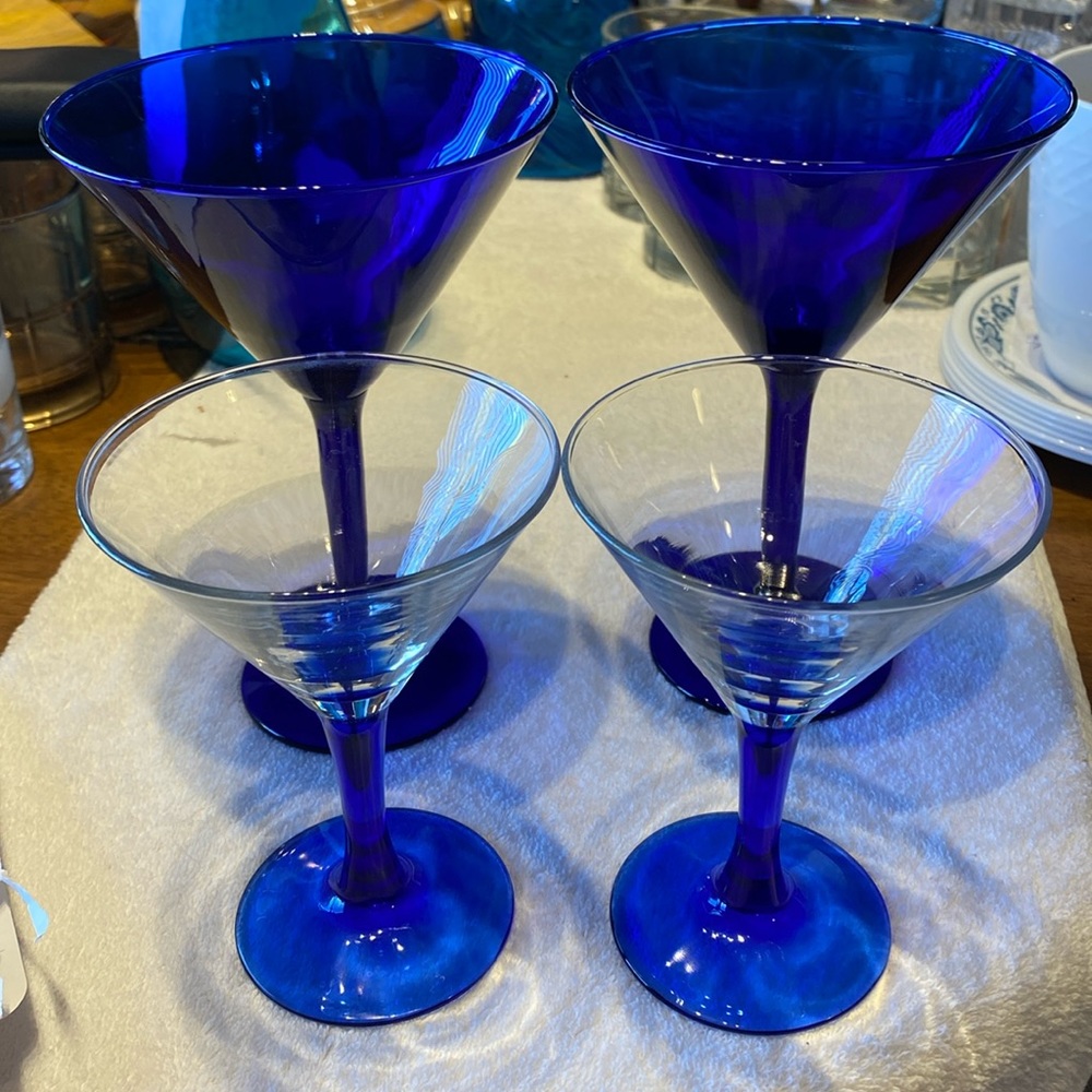 Vintage 2 cobalt blue stemmed margarita glasses and 2 cobalt blue martini glass
